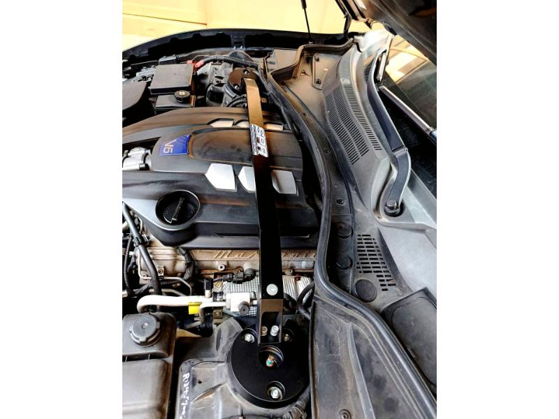 Function of structural tie rod